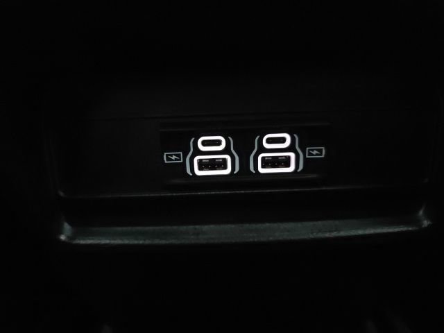 Used 2025 Jeep Grand Cherokee Laredo X image 31