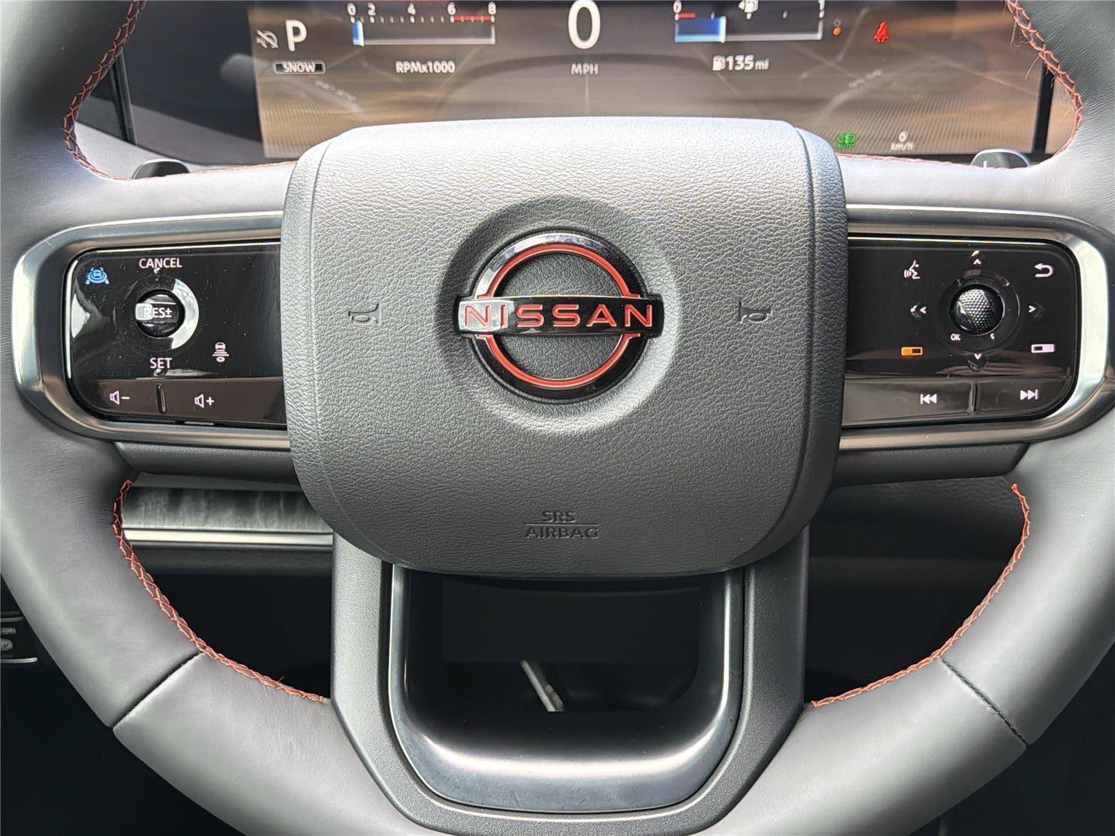 Used 2025 Nissan Armada PRO-4X AWD/4WD image 18