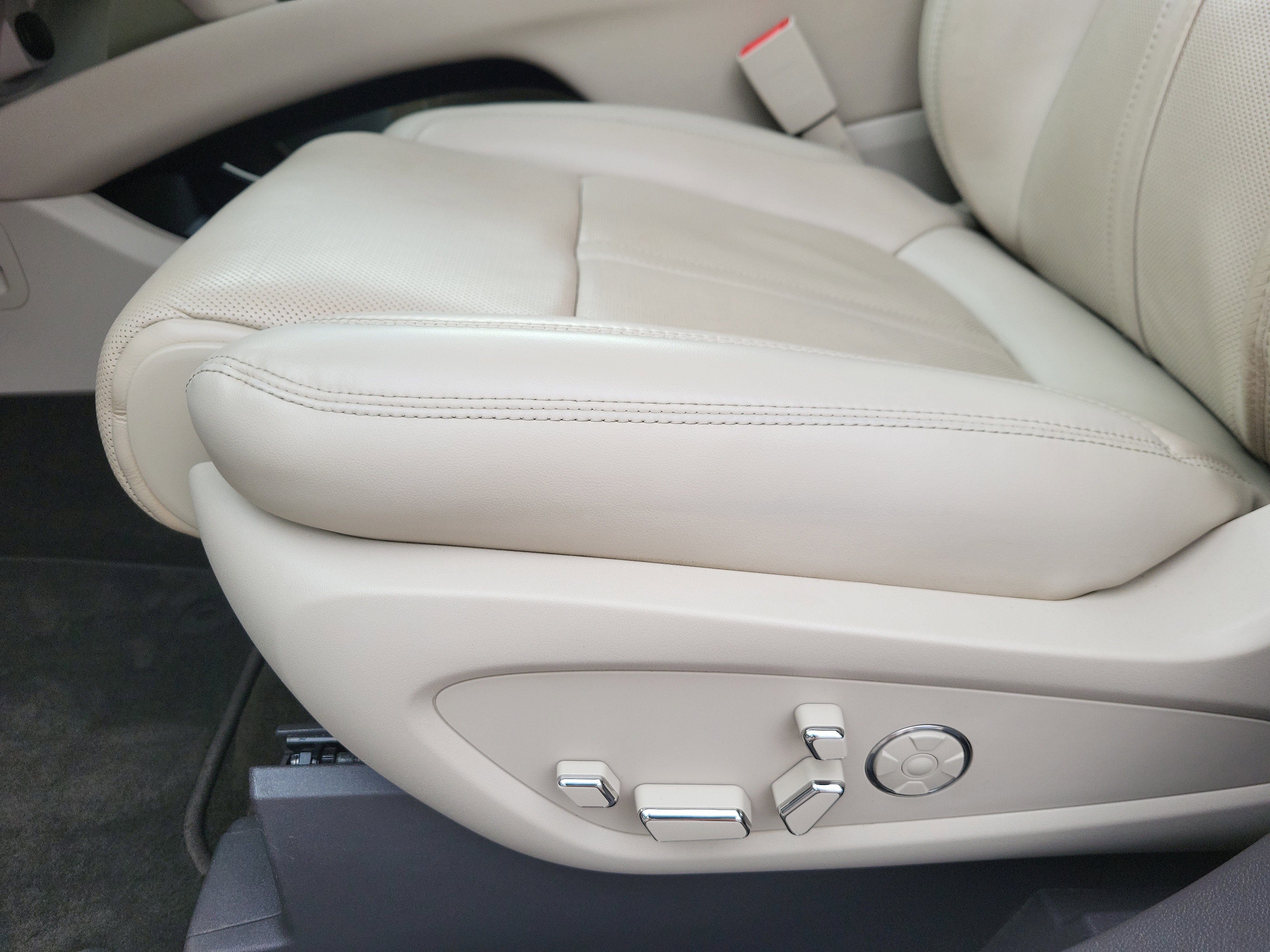 Used 2019 Lincoln Nautilus Reserve w/ Ultimate Package image 8