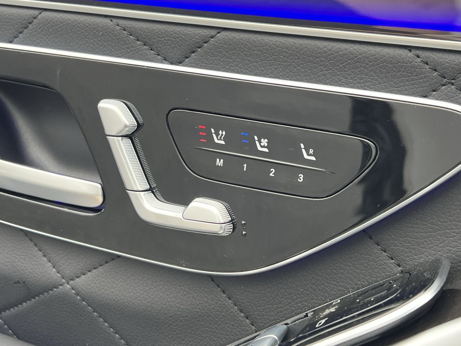 New 2026 Mercedes-Benz S 580 4MATIC Sedan image 38