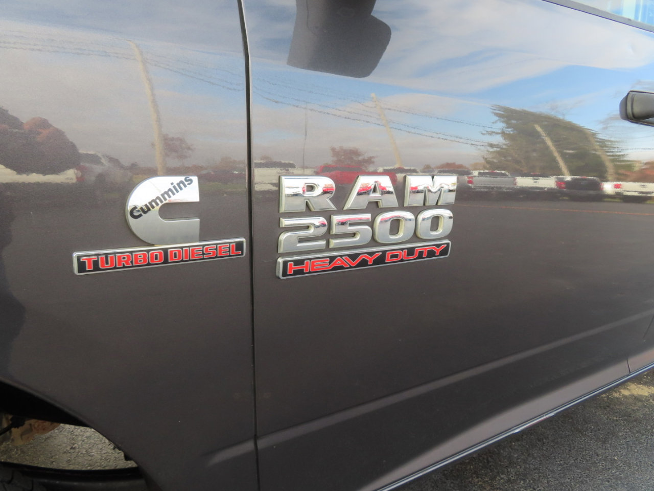 Used 2018 RAM 2500 Tradesman w/ Chrome Appearance Group image 13