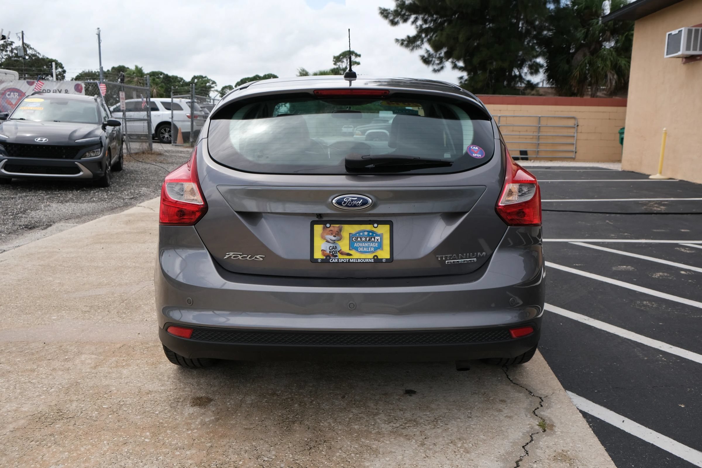 Used 2014 Ford Focus Titanium FWD image 6