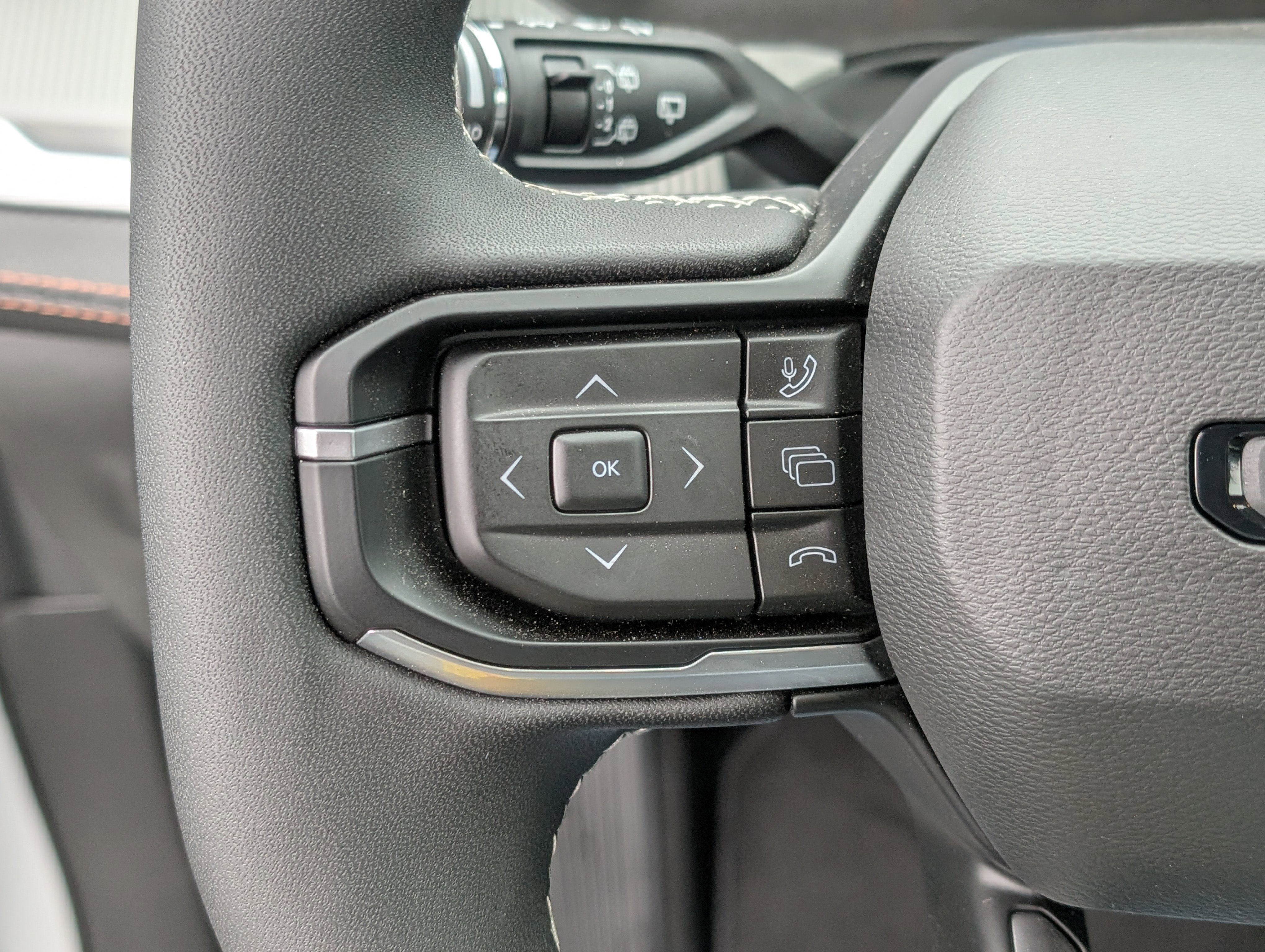 New 2026 Jeep Cherokee Limited image 18