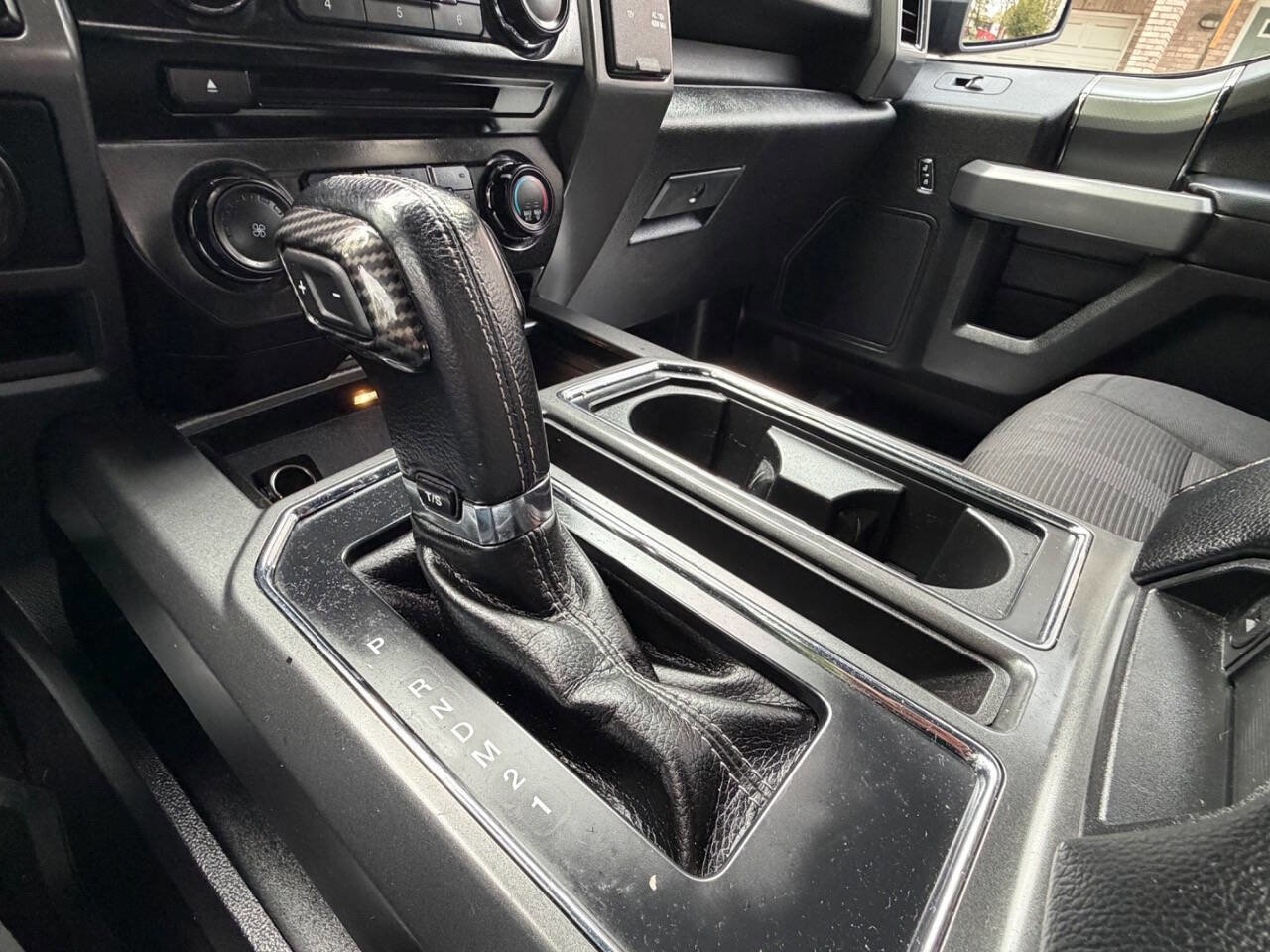 Used 2016 Ford F150 XLT w/ Equipment Group 302A Luxury AWD/4WD image 19