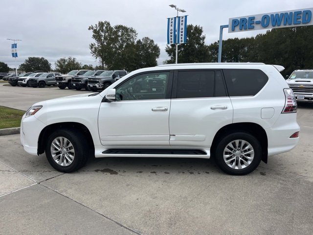 Used 2018 Lexus GX 460 image 3