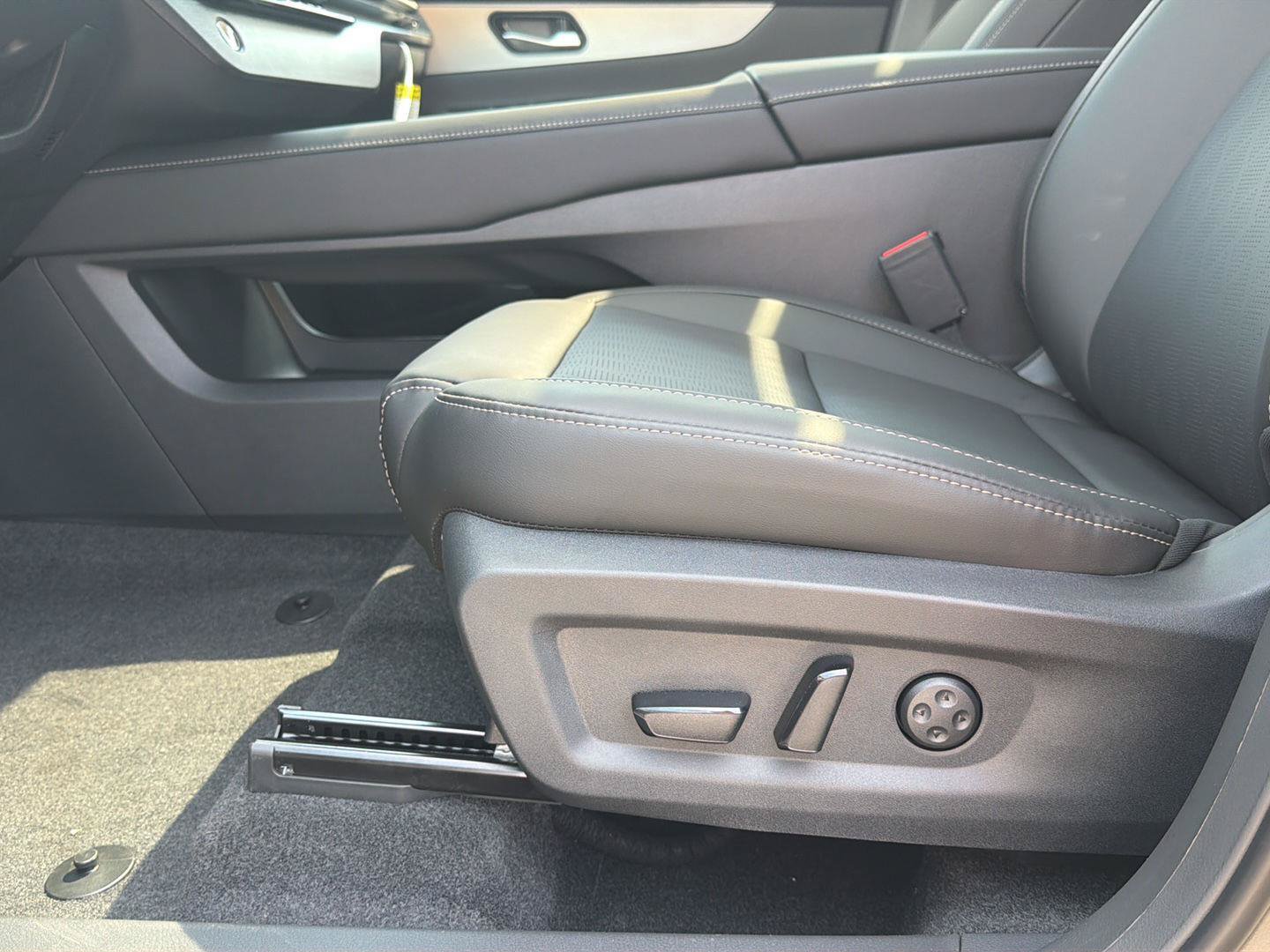 New 2027 Nissan Murano Platinum AWD/4WD image 9