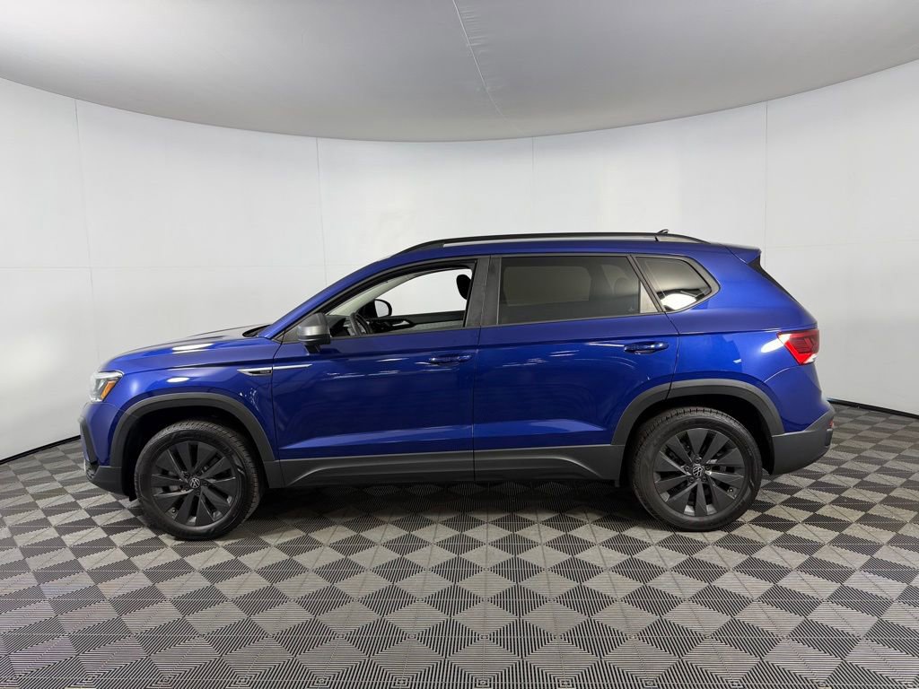 Used 2024 Volkswagen Taos S image 8