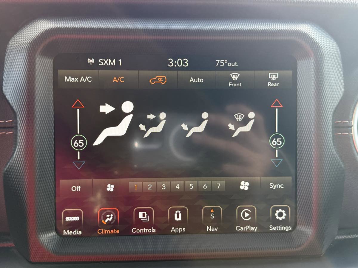 Used 2022 Jeep Wrangler Unlimited Sahara 4xe image 37