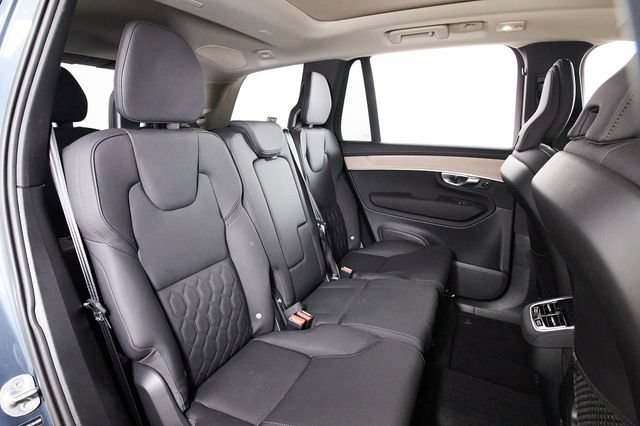 Used 2025 Volvo XC90 B6 Plus w/ Protection Package Premier AWD/4WD image 23