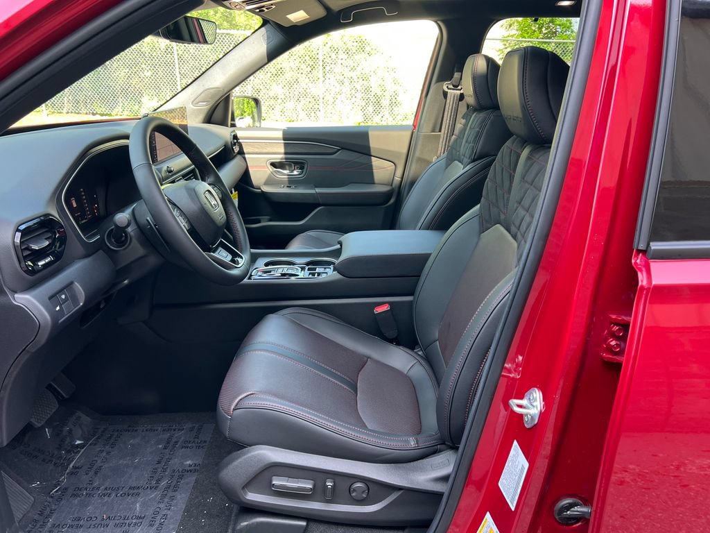 New 2026 Honda Pilot Black Edition image 4