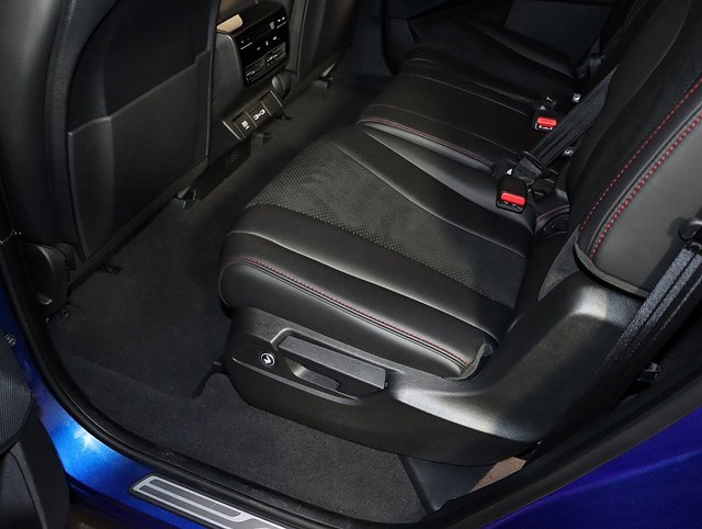 Used 2024 Acura MDX A-Spec image 30