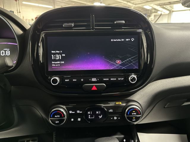 Used 2024 Kia Soul S FWD image 14
