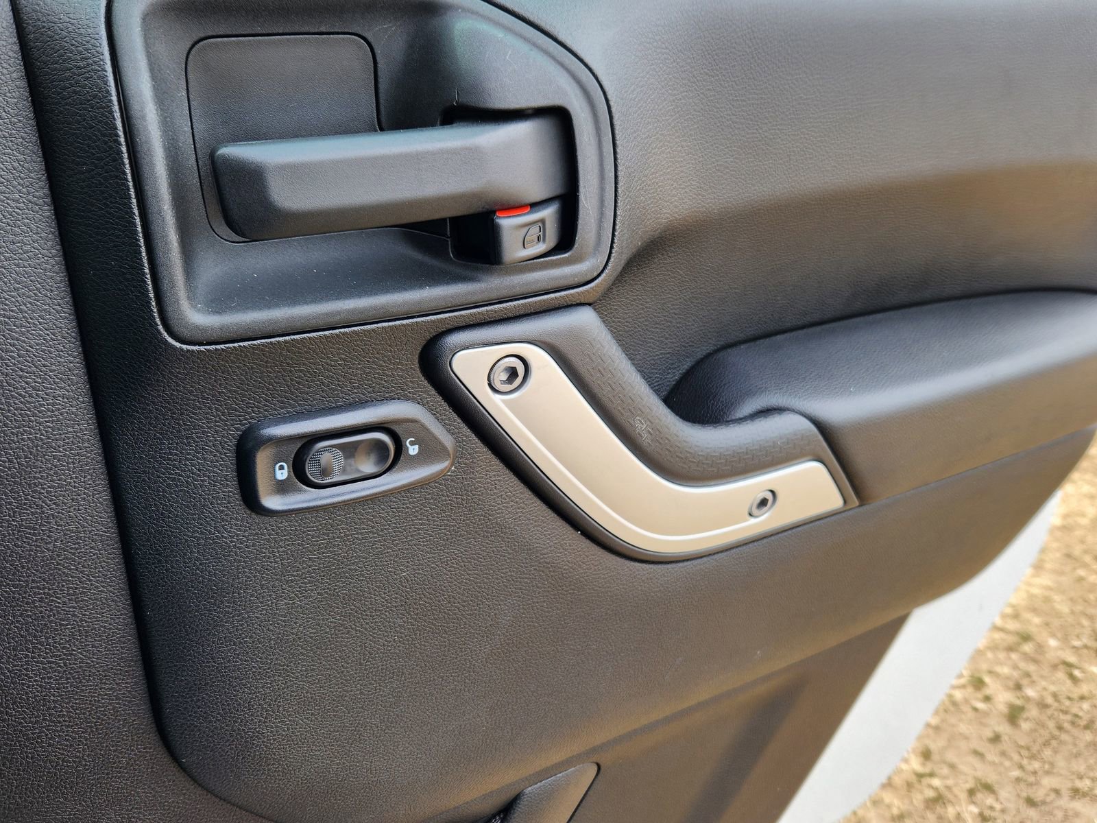 Used 2013 Jeep Wrangler Unlimited Sahara w/ Dual Top Group image 14