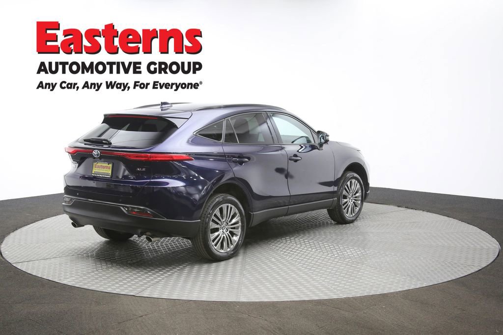 Used 2023 Toyota Venza XLE image 41