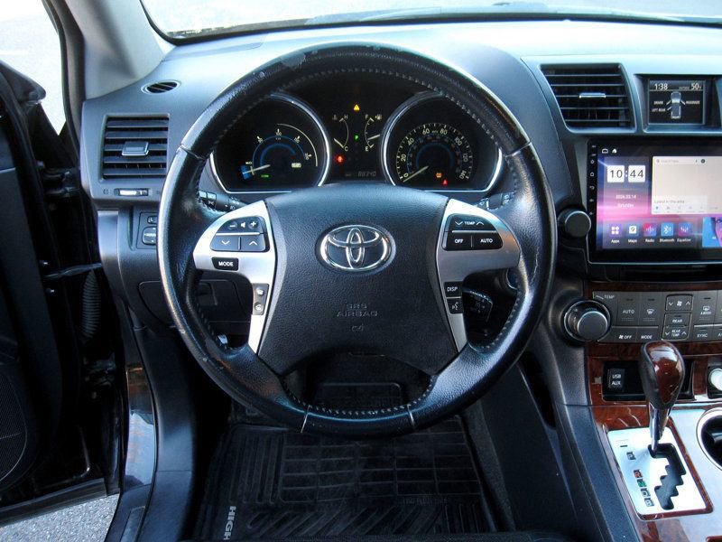 Used 2012 Toyota Highlander Limited image 16