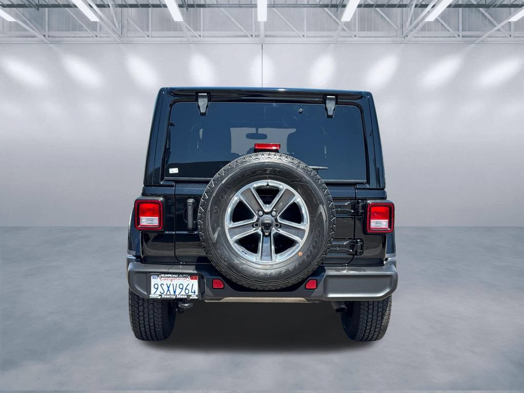 Used 2021 Jeep Wrangler Unlimited Sahara w/ Cold Weather Group AWD/4WD image 5