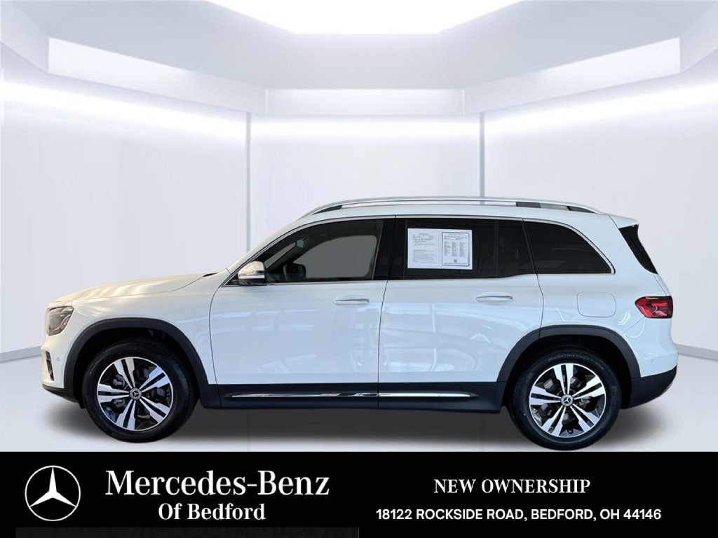 Used 2026 Mercedes-Benz GLB 250 4MATIC image 2
