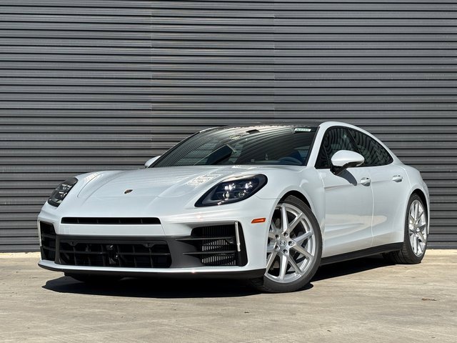 New 2026 Porsche Panamera 4