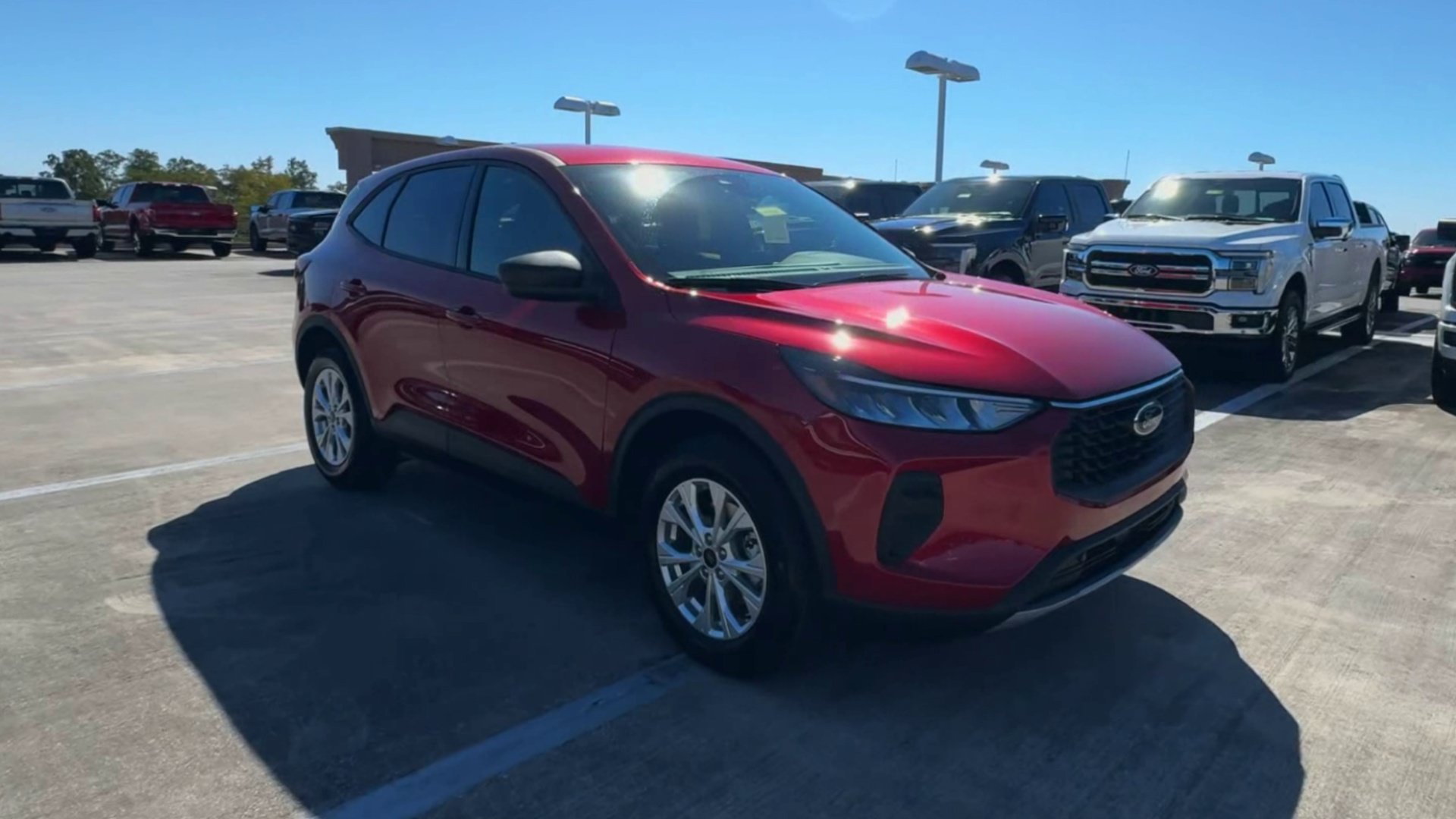 New 2026 Ford Escape Active w/ Cold Weather Package FWD image 2