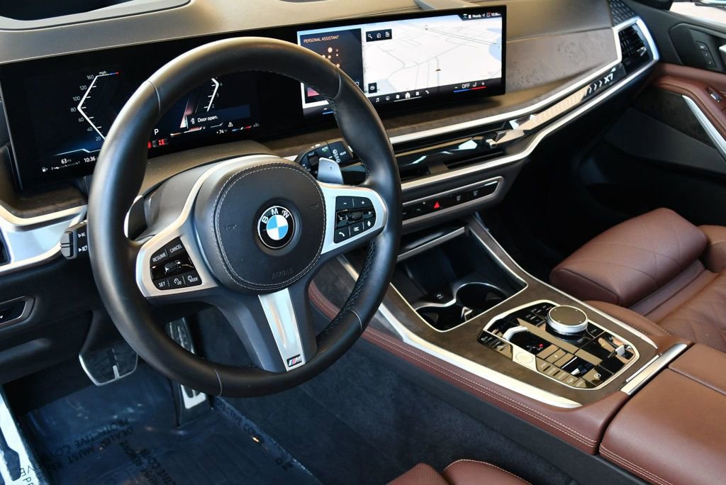 Used 2024 BMW X7 xDrive40i w/ M Sport Package image 12
