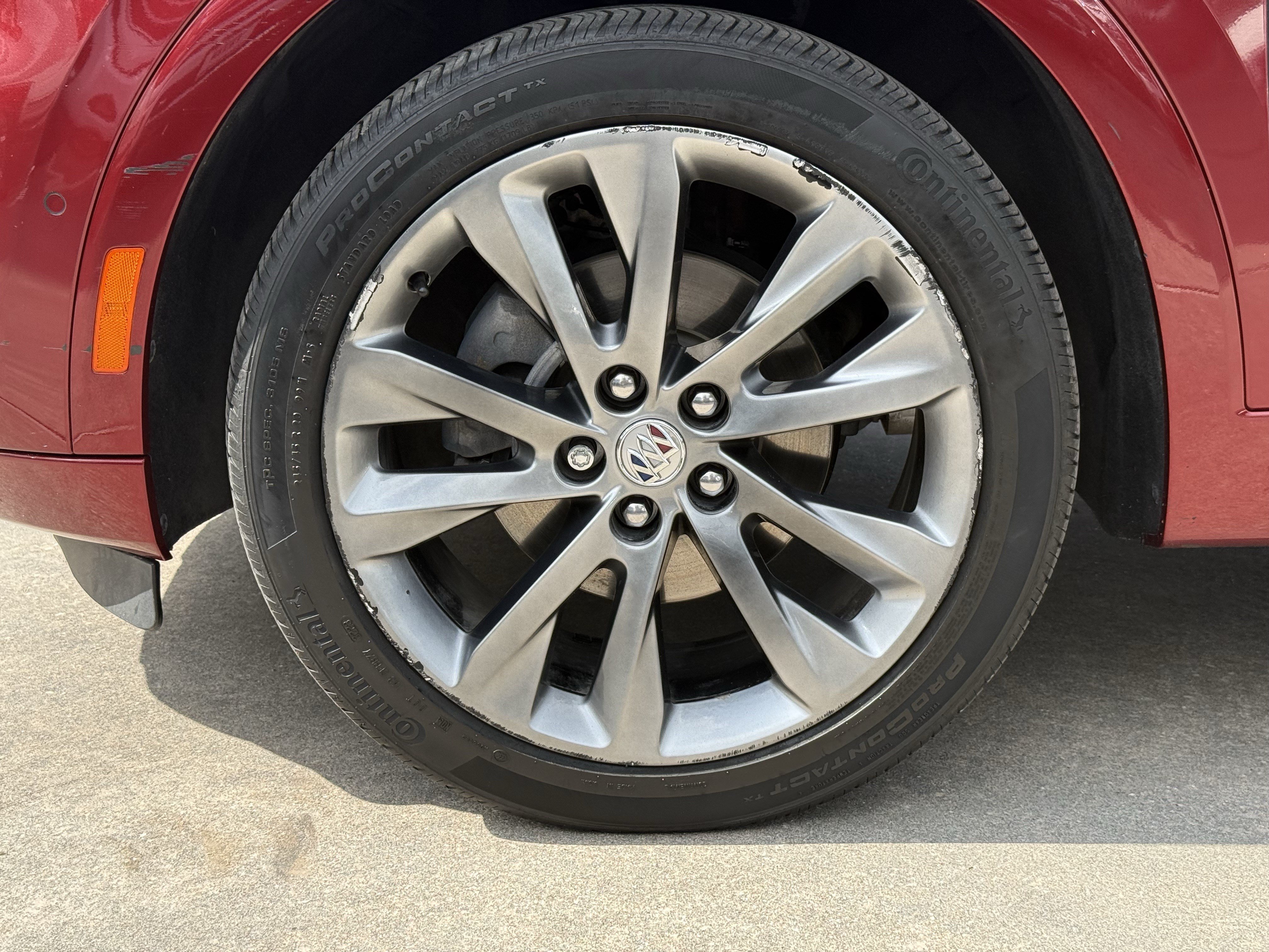 Used 2022 Buick Envision Avenir w/ Technology Package II FWD image 12