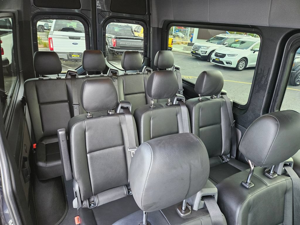 Used 2024 Mercedes-Benz Sprinter 2500 image 13