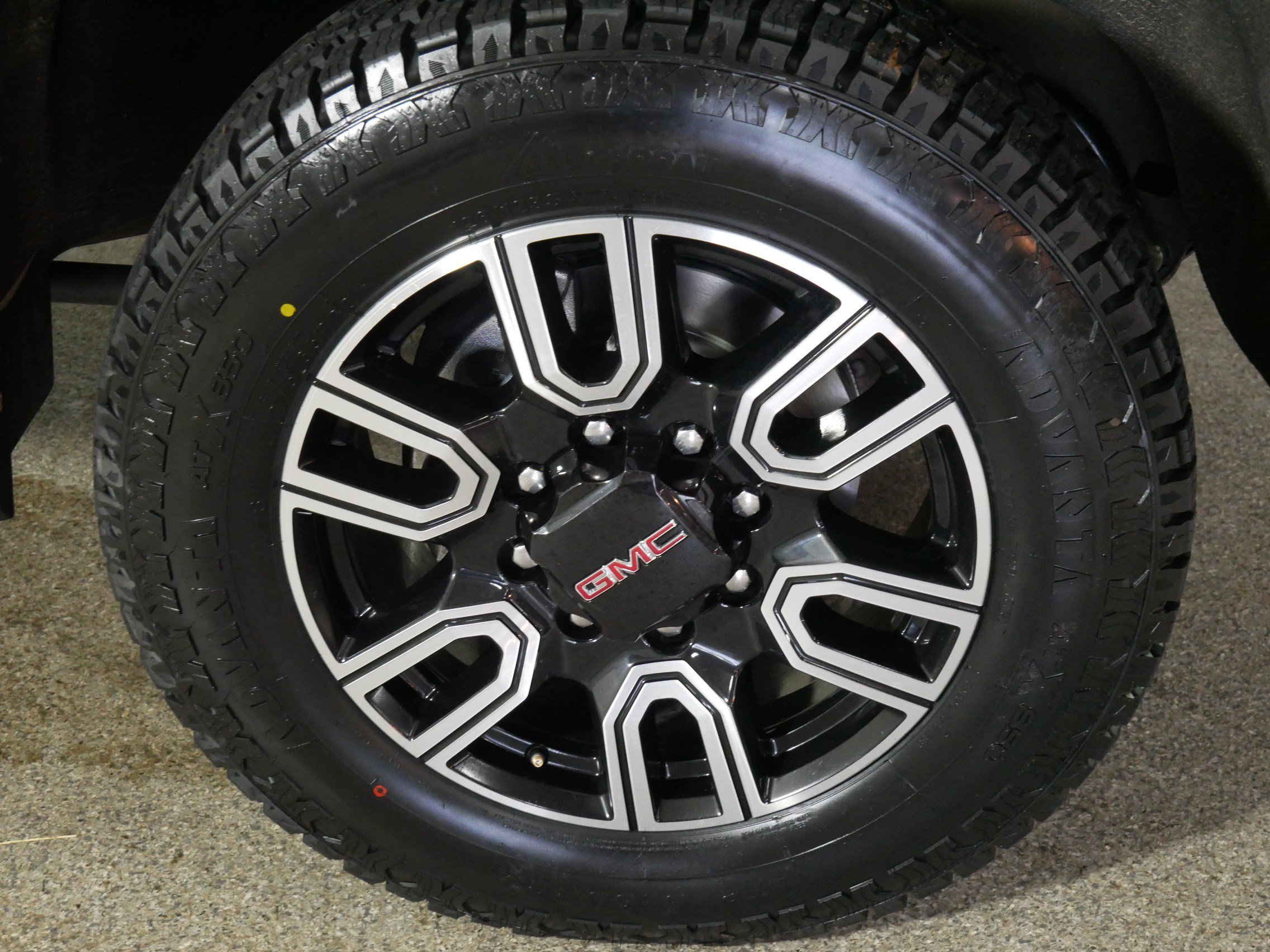 Certified 2022 GMC Sierra 3500 AT4 w/ AT4 Premium Plus Package AWD/4WD image 15