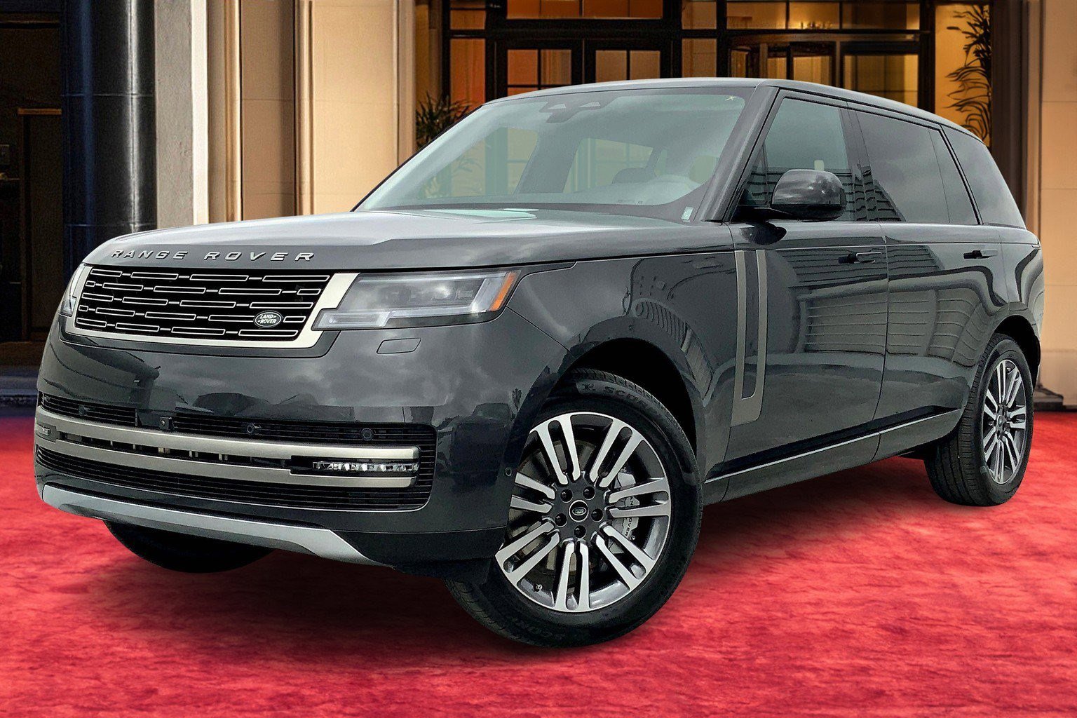 New 2025 Land Rover Range Rover Long Wheelbase SE image 2