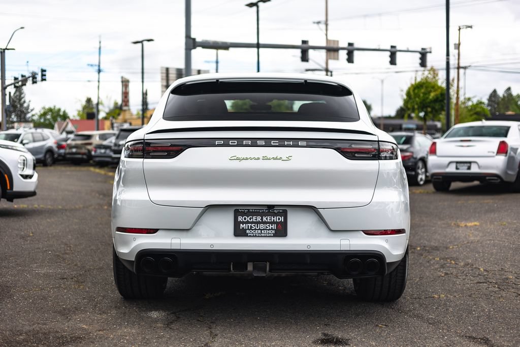 Used 2023 Porsche Cayenne Turbo S AWD/4WD image 11