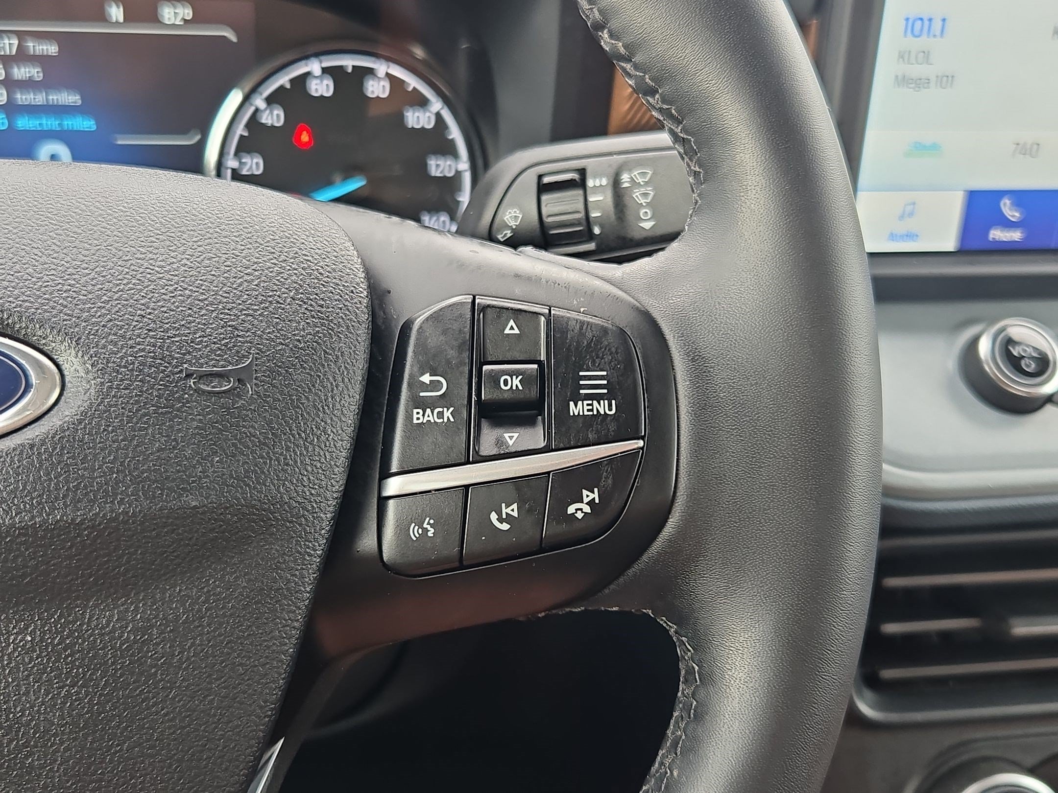 Used 2024 Ford Maverick Lariat FWD image 19