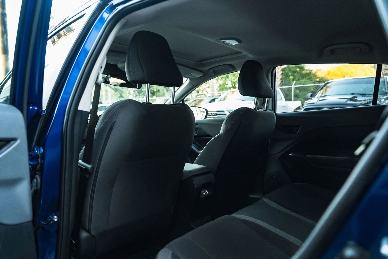 Used 2025 Subaru Crosstrek 2.0i Premium image 44