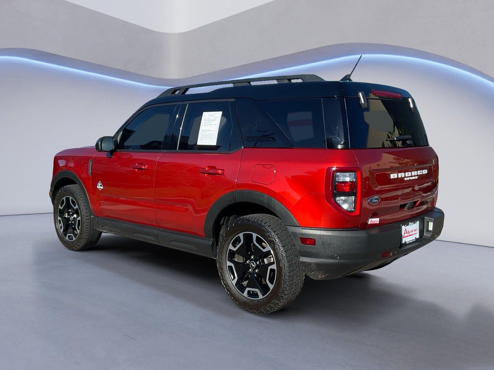 Used 2023 Ford Bronco Sport Outer Banks w/ Tech Package AWD/4WD image 3