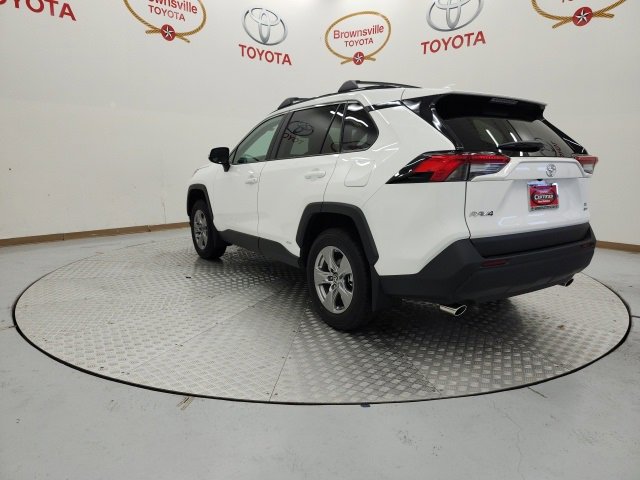 Used 2025 Toyota RAV4 XLE image 6