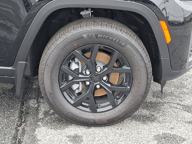 New 2026 Jeep Grand Cherokee Altitude AWD/4WD image 7