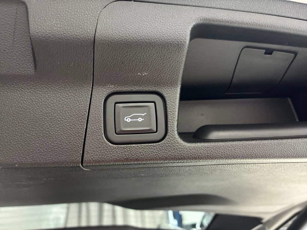 Used 2021 GMC Acadia Denali w/ Denali Technology Package AWD/4WD image 15