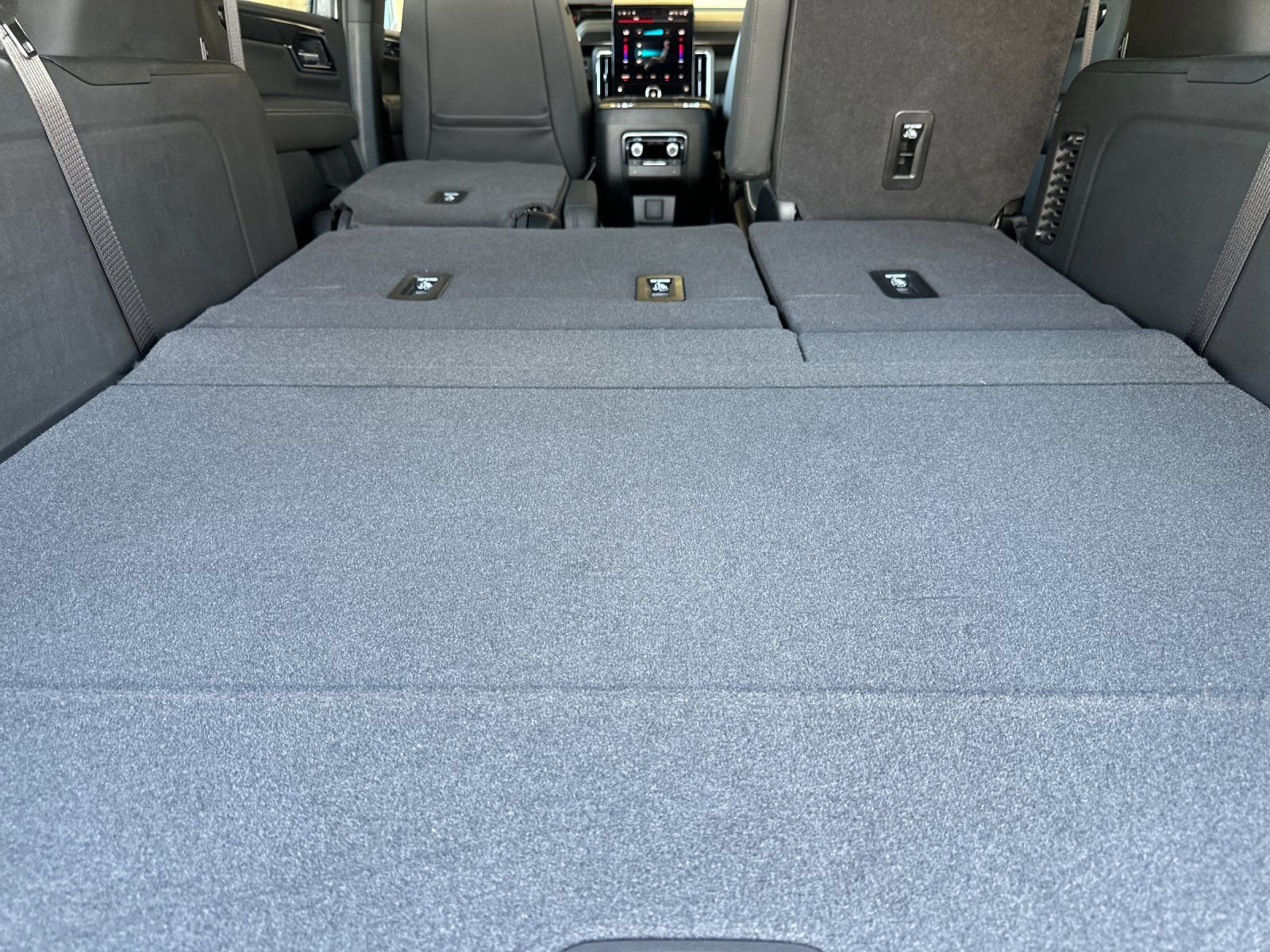 New 2026 GMC Yukon XL Elevation RWD image 16