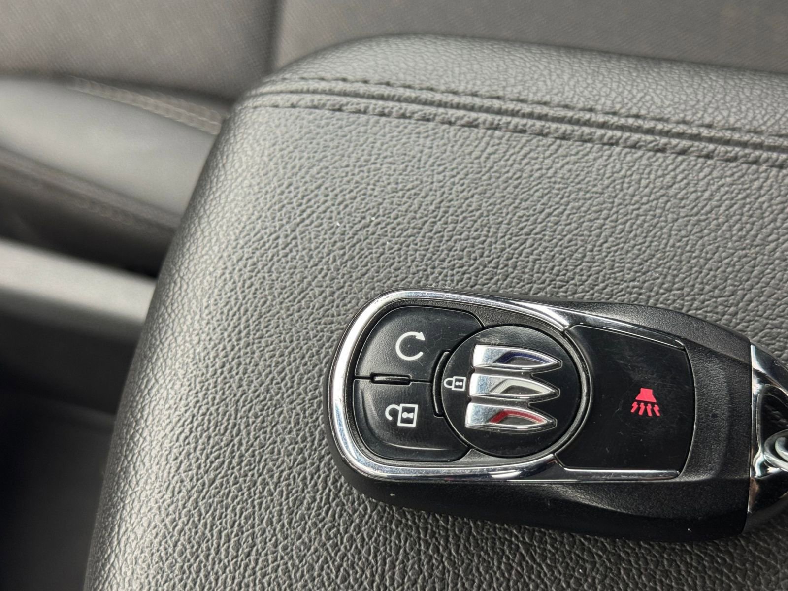 Used 2025 Buick Encore GX Preferred image 23