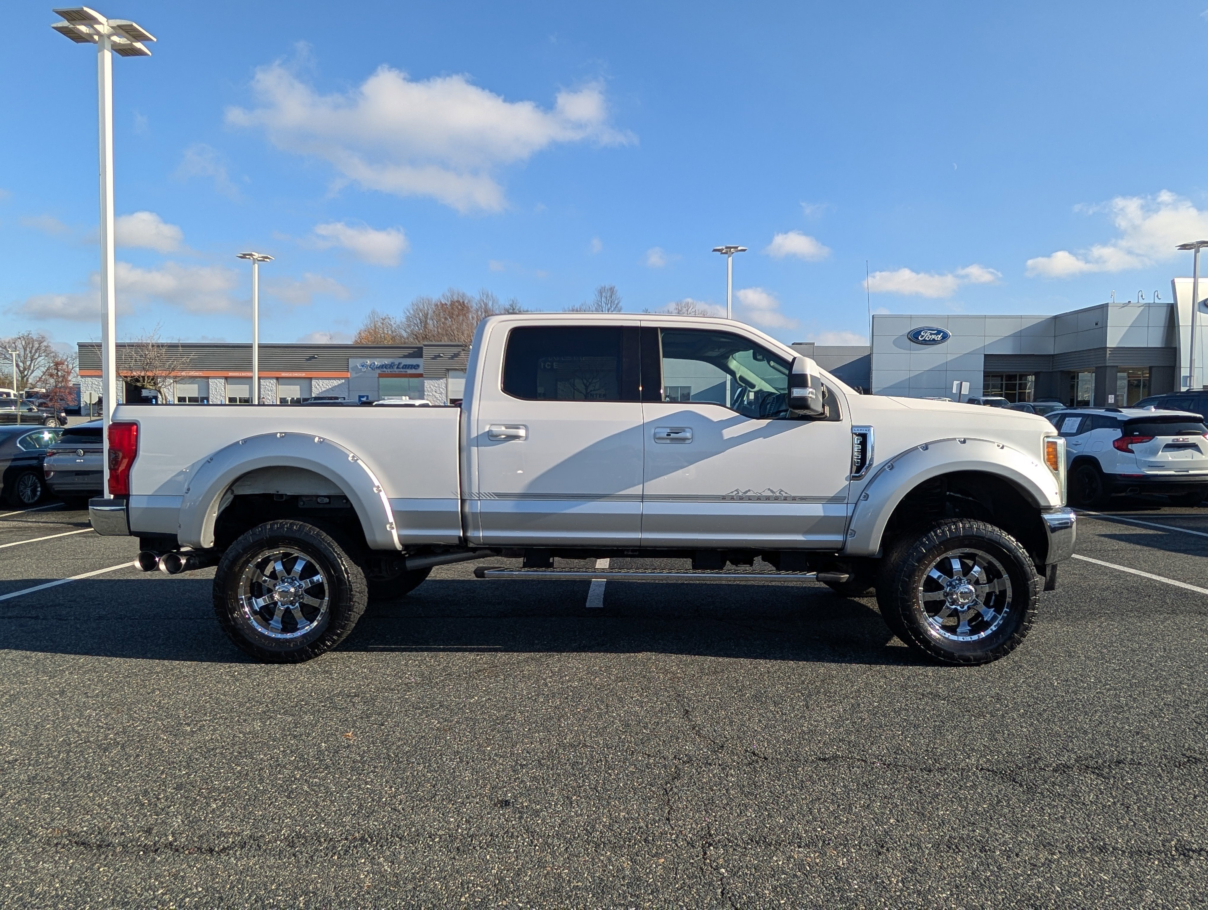 Used 2017 Ford F250 Lariat w/ Lariat Ultimate Package image 2