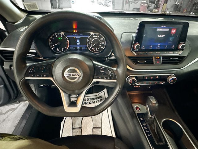 Used 2022 Nissan Altima 2.5 SV FWD image 10