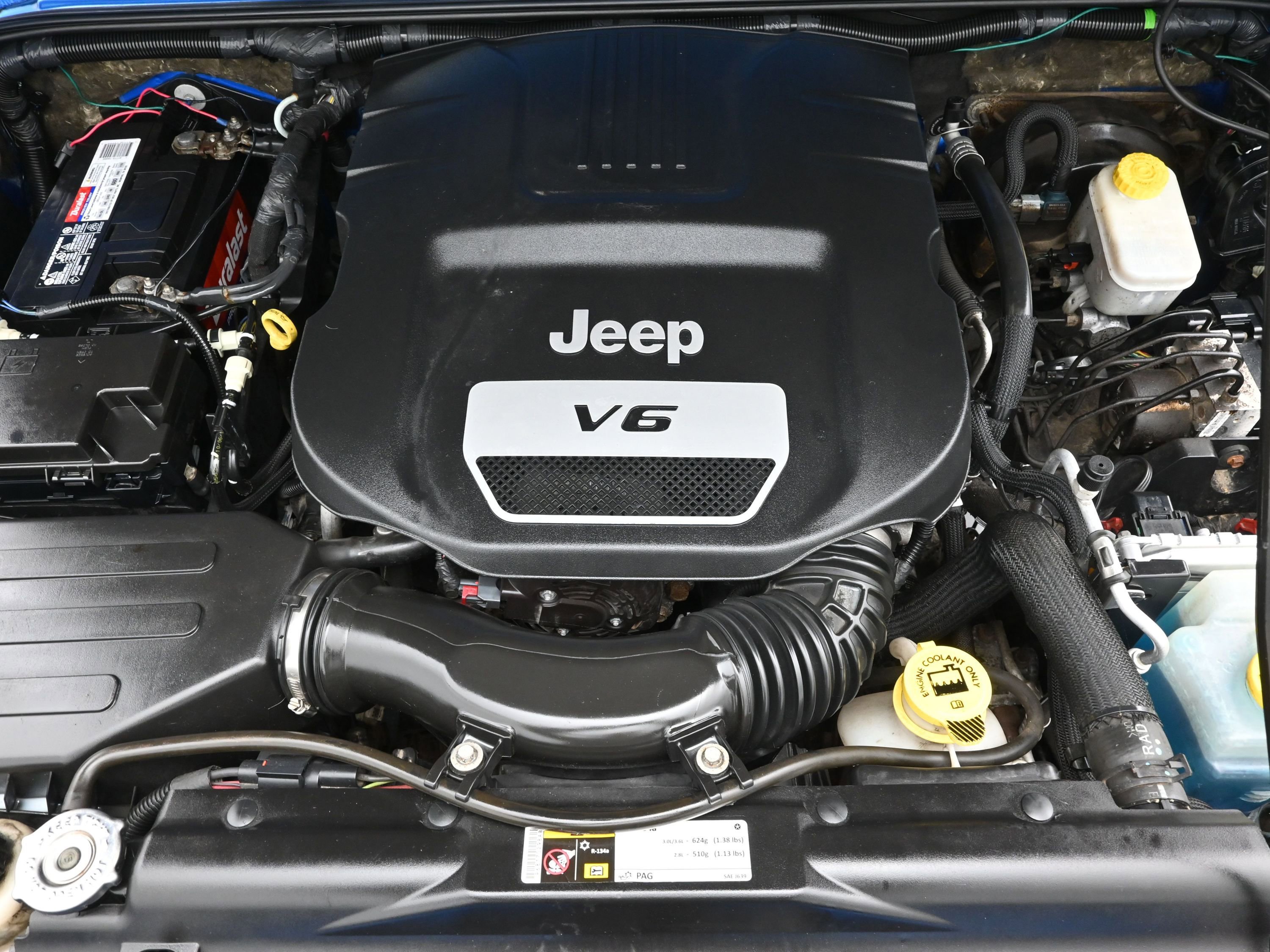 Used 2015 Jeep Wrangler Unlimited Sahara image 24