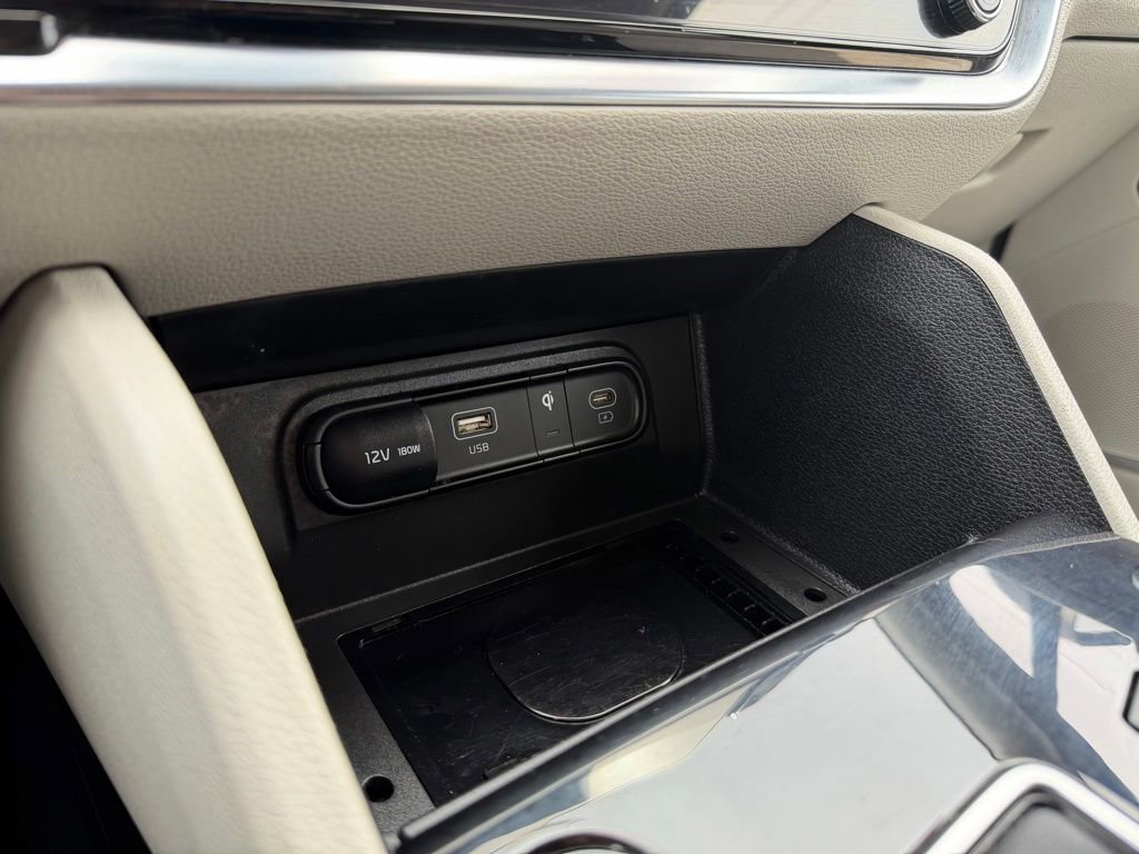 Used 2024 Kia Sportage EX FWD image 21