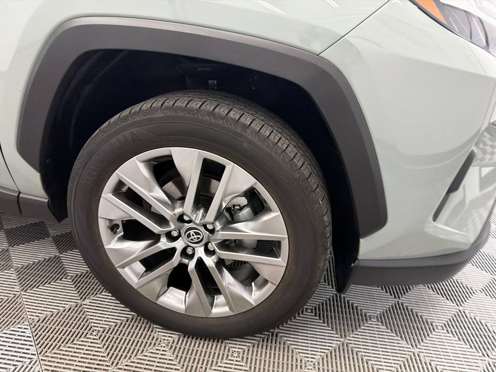 Used 2023 Toyota RAV4 XLE Premium FWD image 14