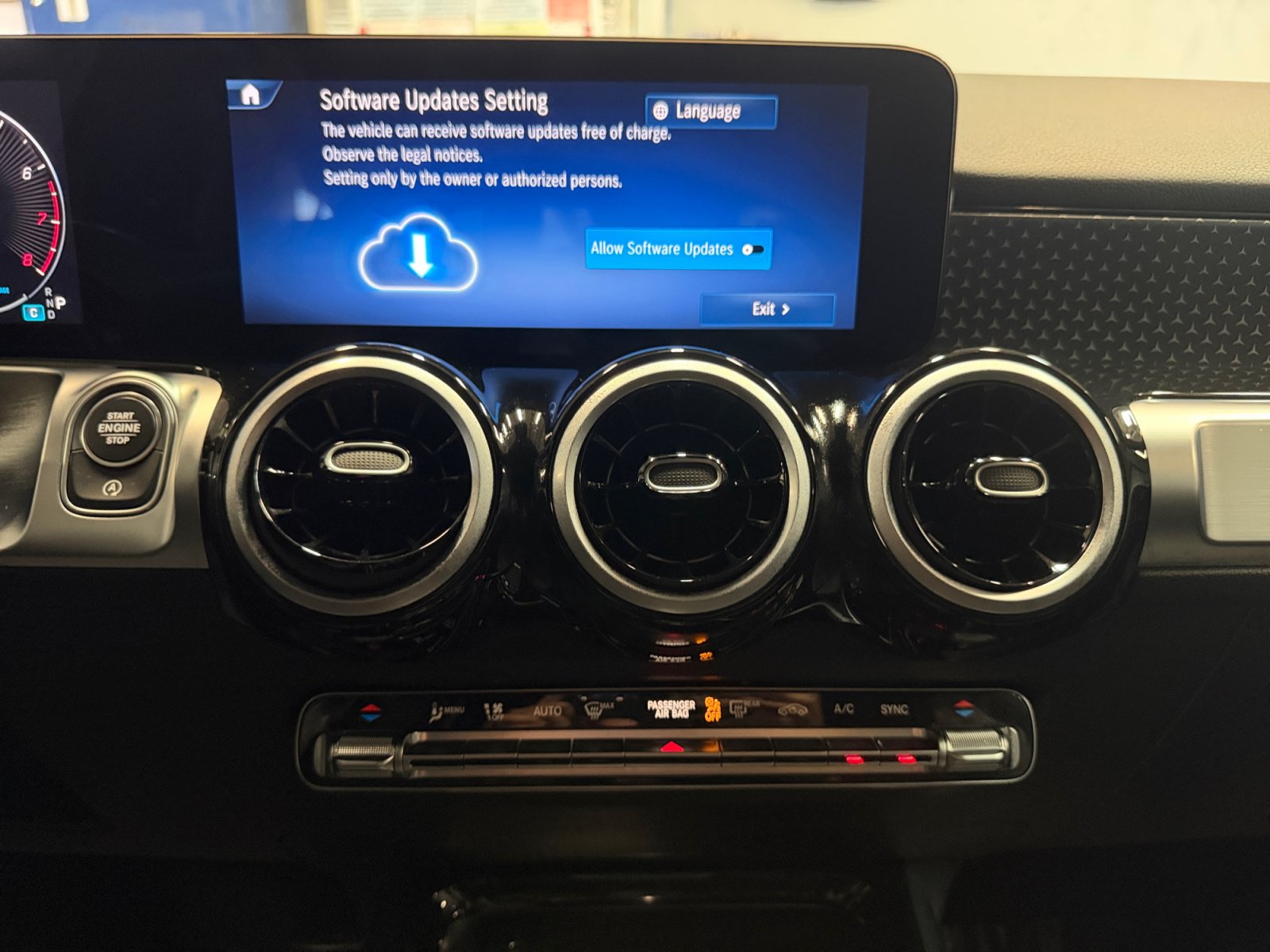 Used 2026 Mercedes-Benz GLB 250 image 21