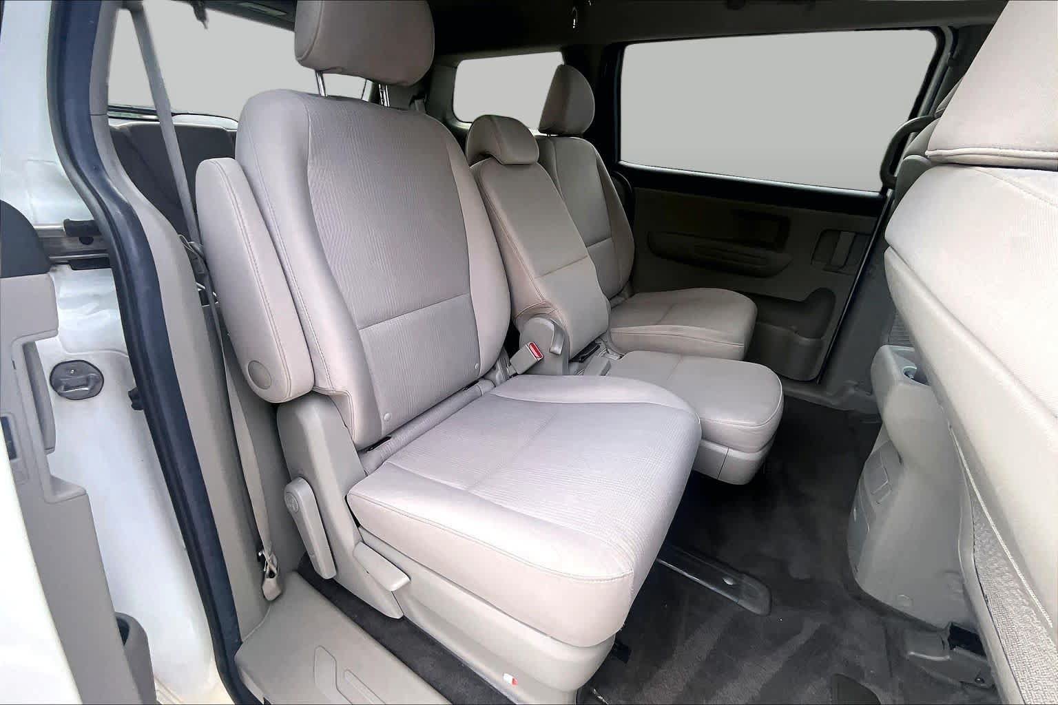 Used 2021 Kia Sedona LX FWD image 20