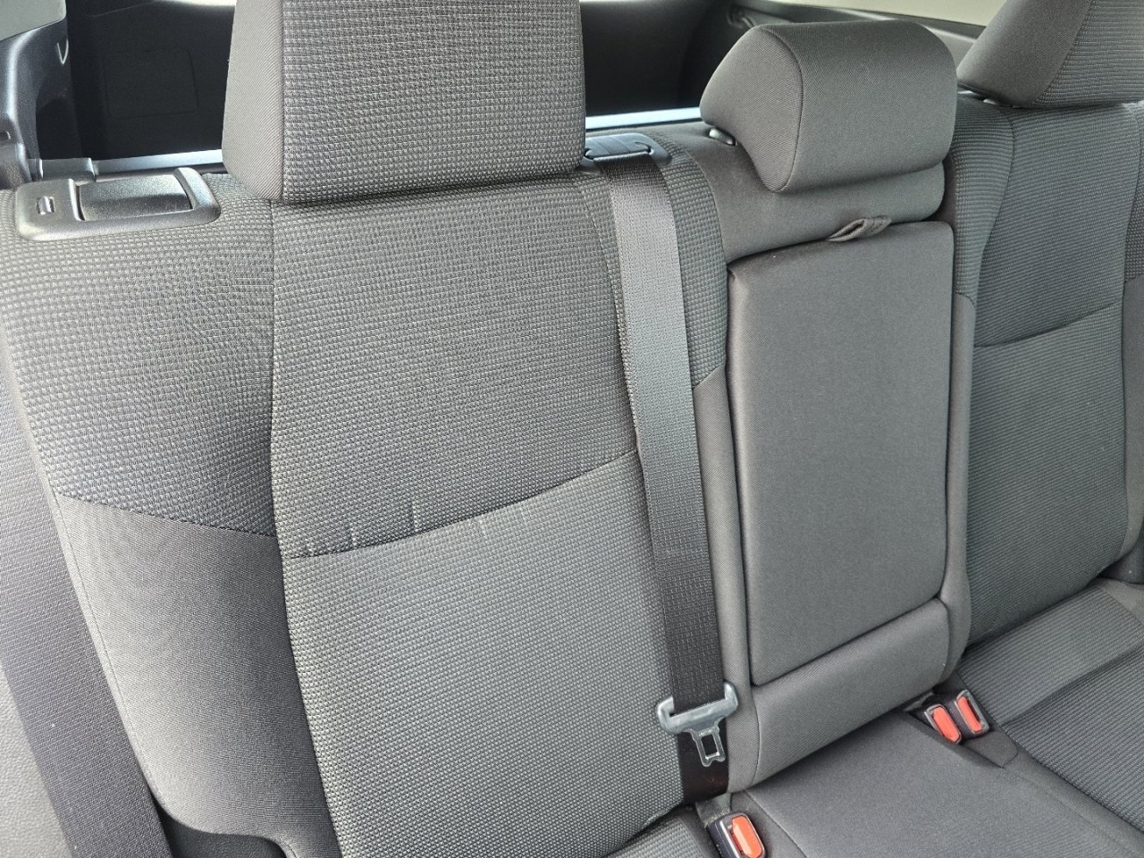 Used 2024 Toyota RAV4 LE AWD/4WD image 20