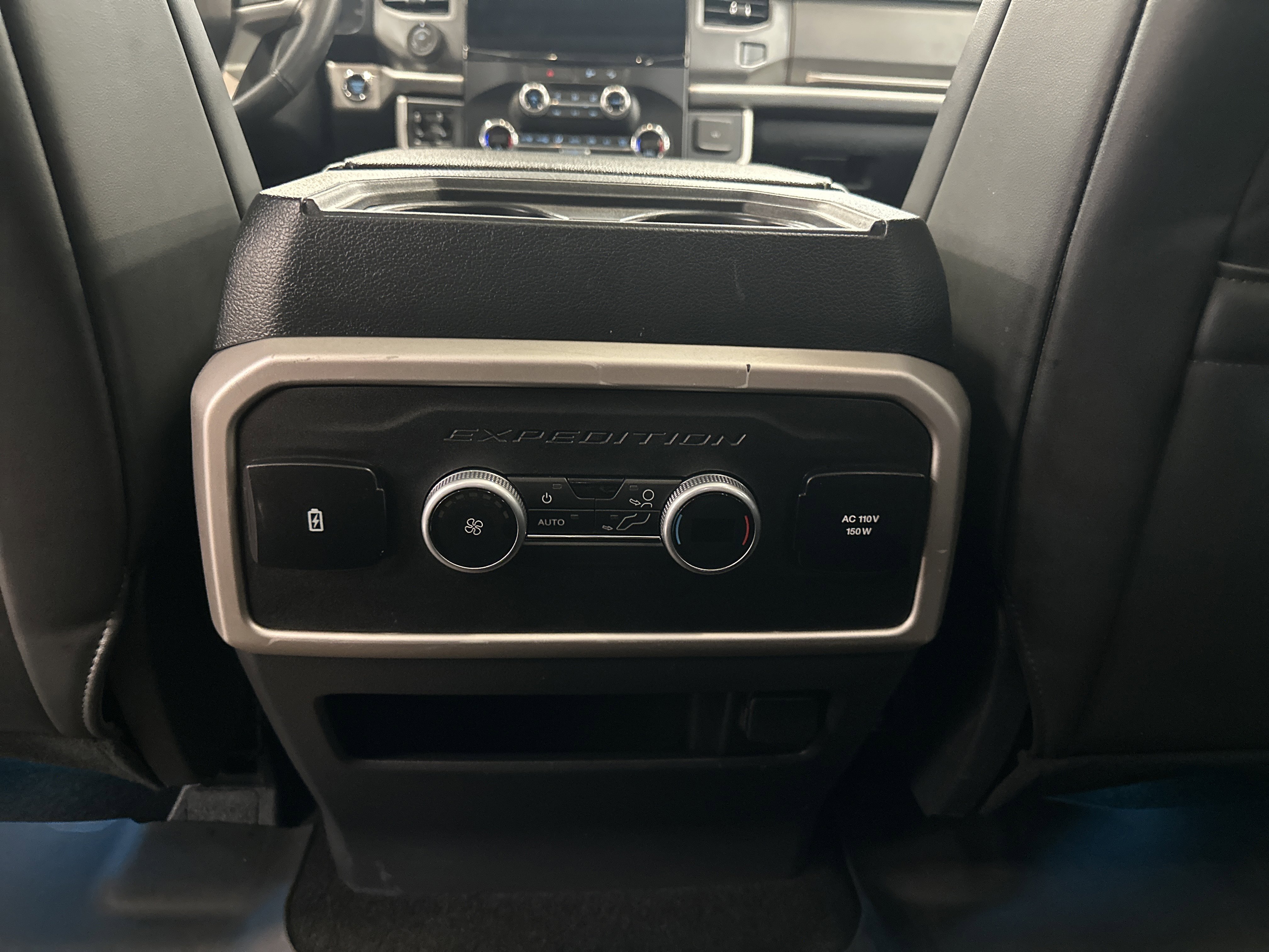 Used 2022 Ford Expedition XLT image 28