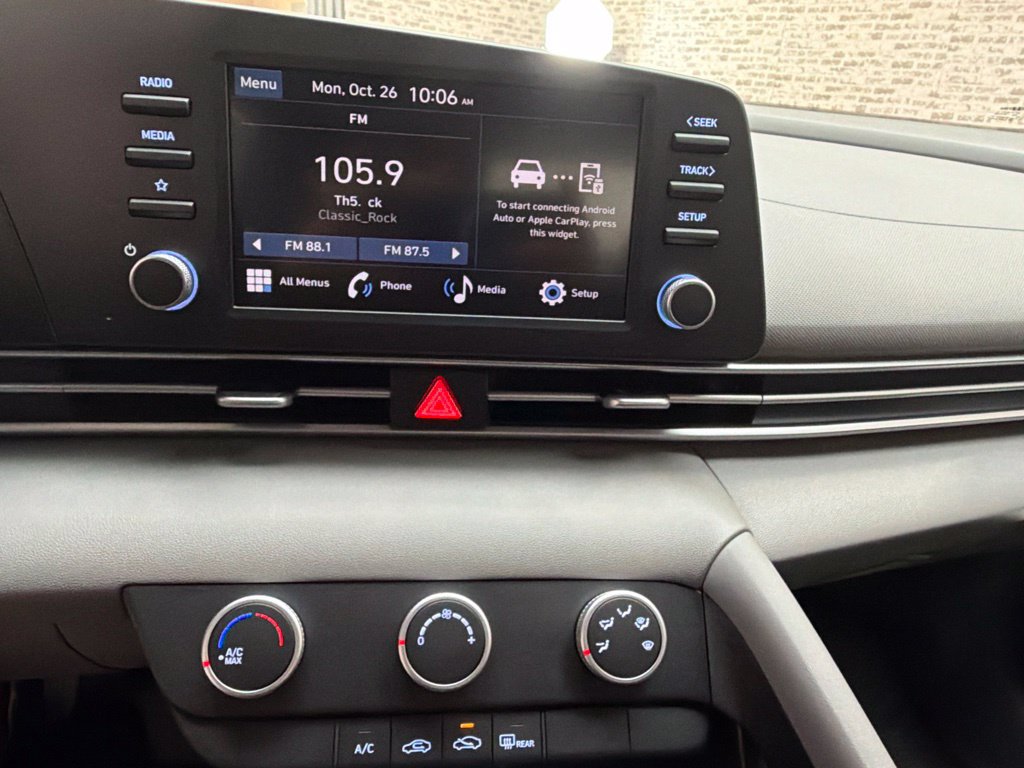 New 2026 Hyundai Elantra SE FWD image 31