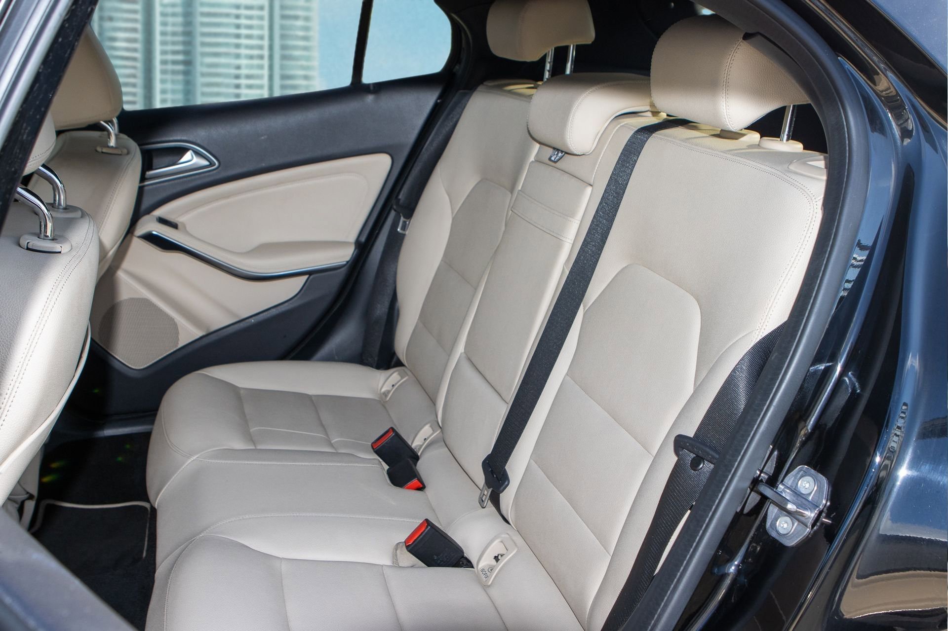 Used 2020 Mercedes-Benz GLA 250 w/ Multimedia Package image 17