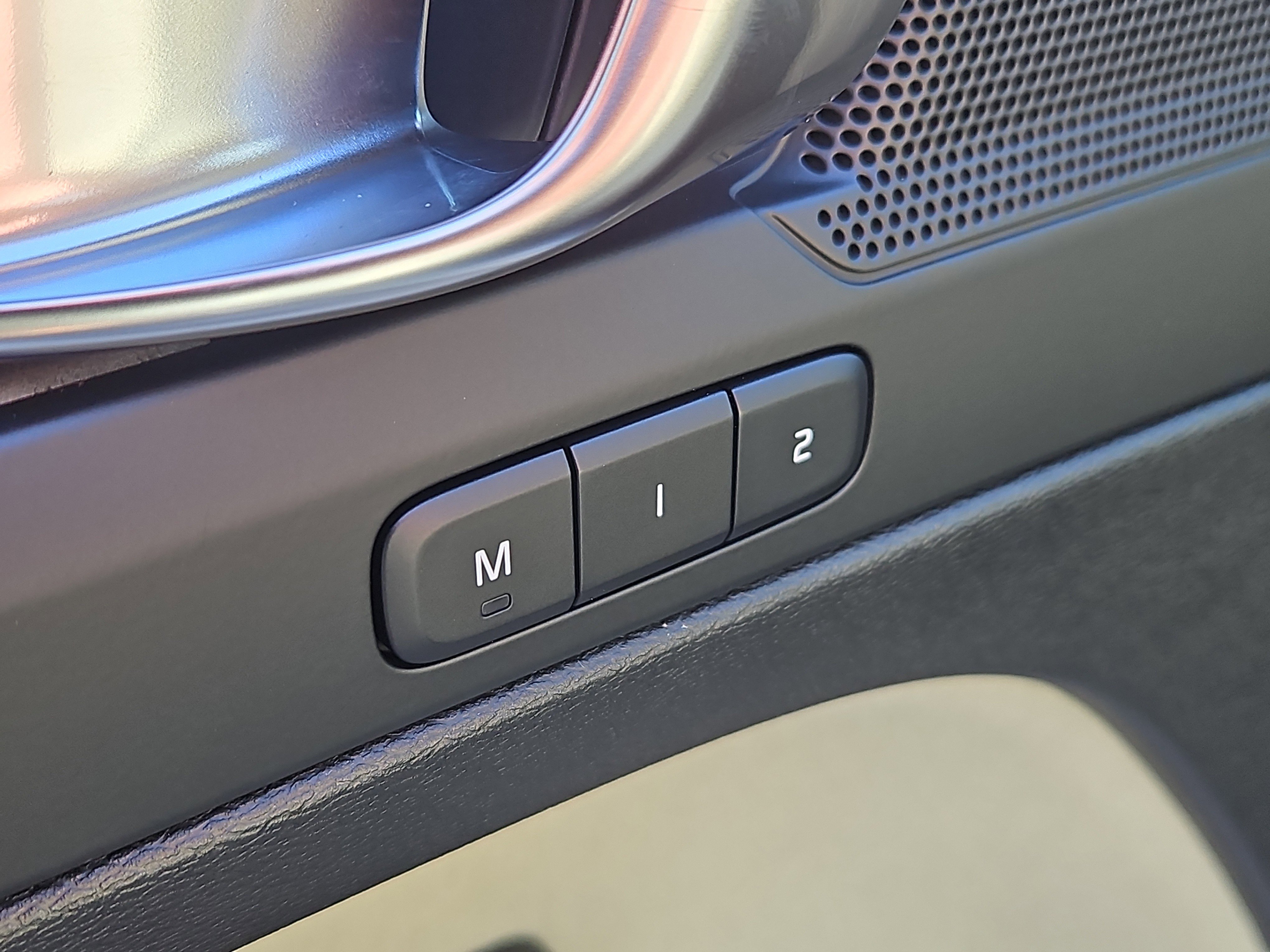 New 2026 Volvo XC40 B5 Plus w/ Protection Package Premier image 9