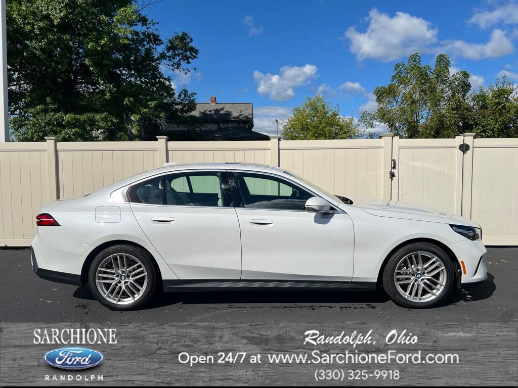 Used 2024 BMW 530i xDrive w/ Convenience Package AWD/4WD video 1